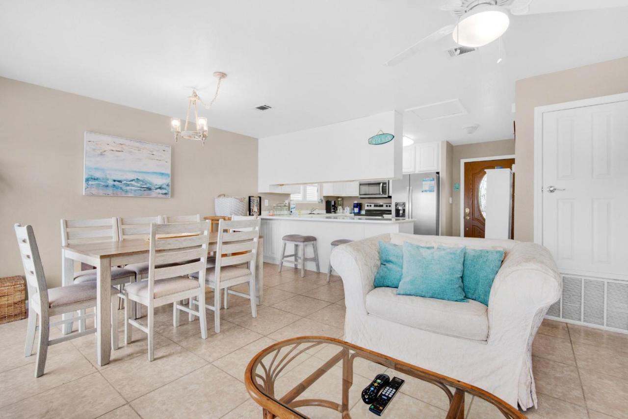 Moon Tide Cottage 彭萨科拉海滩 外观 照片